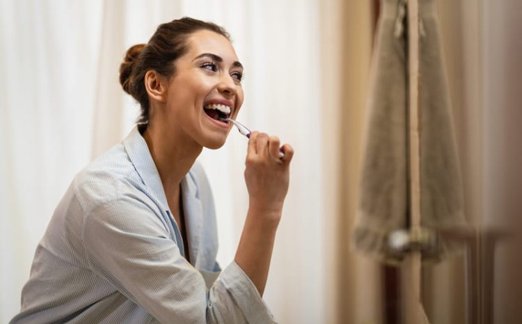  Dicas para Escovar os Dentes com Eficácia